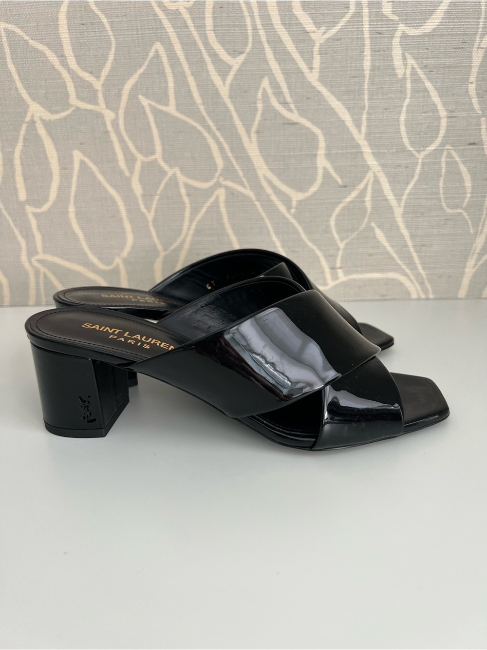Authentic NWT Saint Laurent Black Patent LouLou Slide Sandals, Size 36